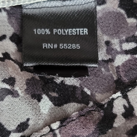 Express | Dark Floral Sheer Ruffle Top Keyhole Button EUC 2010 Women's XS - Picture 16 of 16